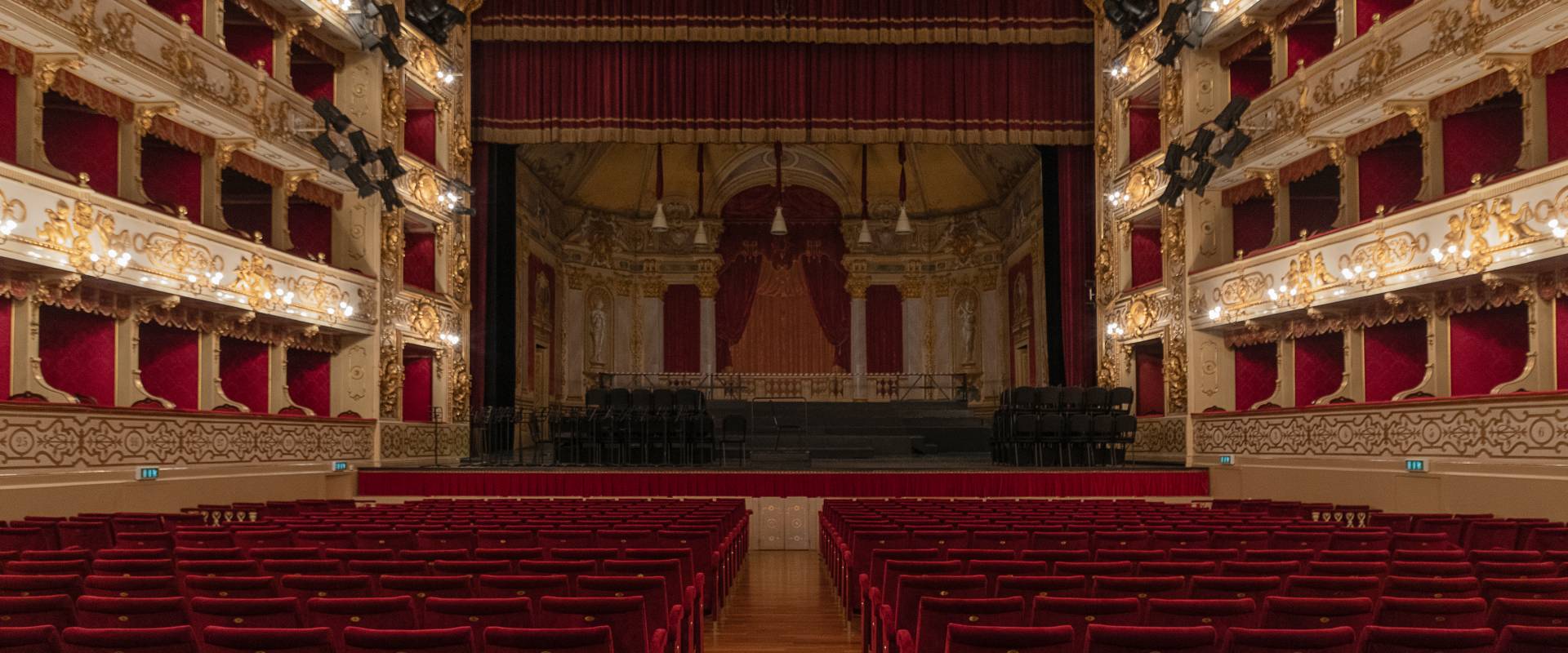 Teatro Regio Platea Palchi visti dal Palcoscenico foto di Maurizio Moro515
